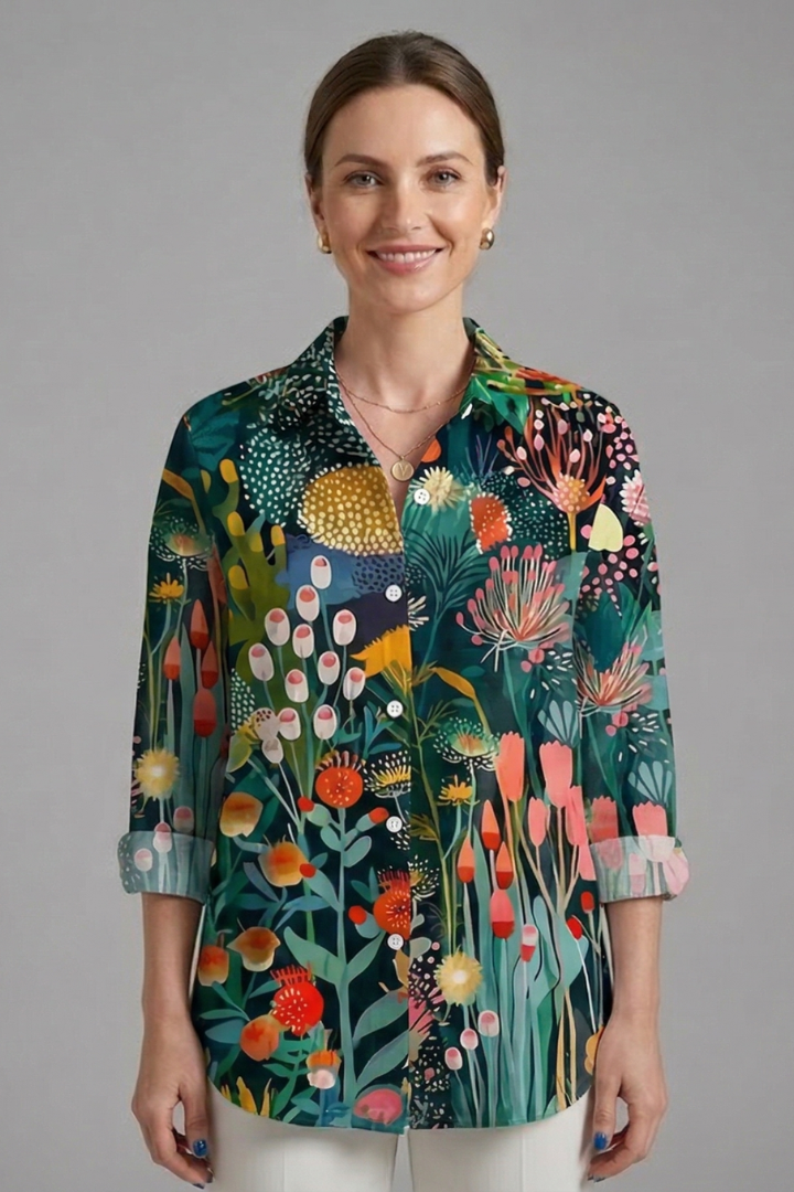Women’s Blouse with Collar and Abstract Print