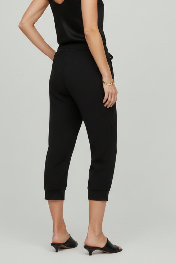 Women’s Capri Trousers with Drawstring Waist and Side Pockets