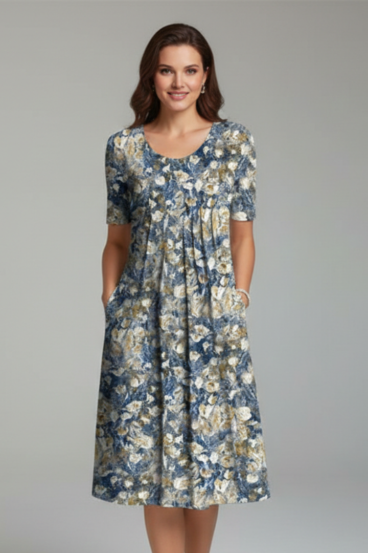 Women’s Dress with Round Neckline and Side Pockets