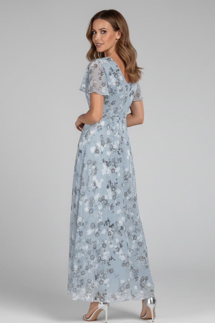 Women’s Dress with V Neck and Short Sleeves