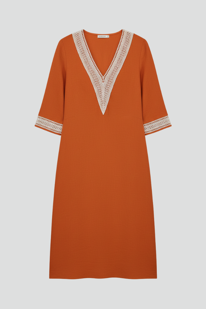 Women’s Dress with V Neckline and Three-Quarter Sleeves