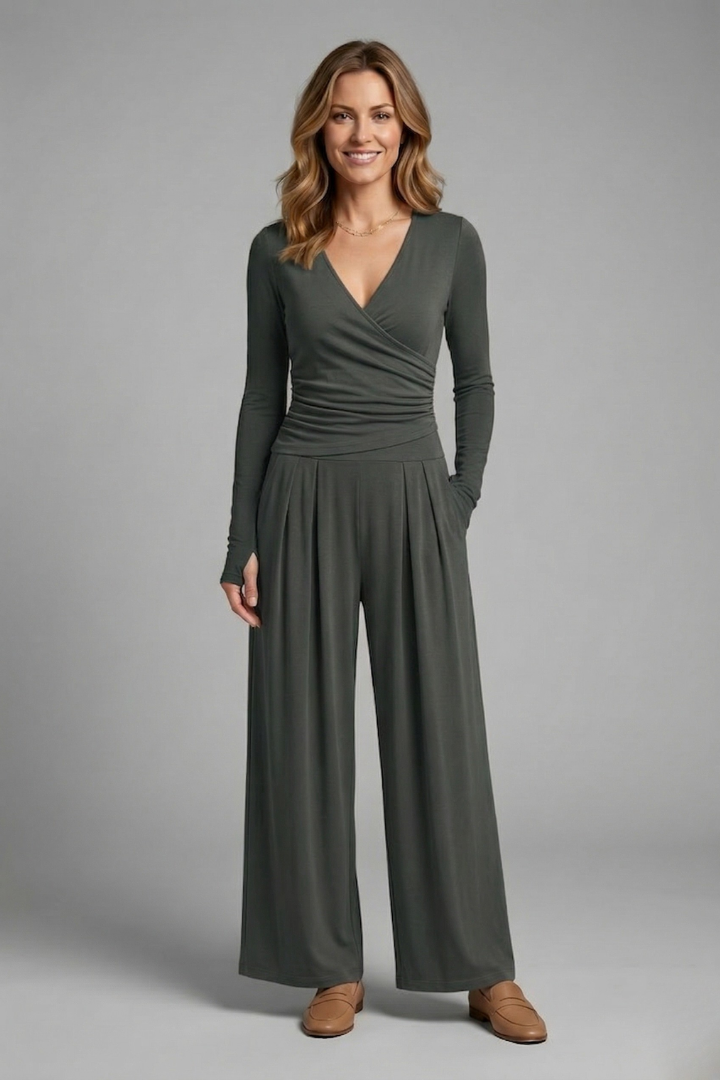 Women’s Jumpsuit with V-Neck and Wide Legs
