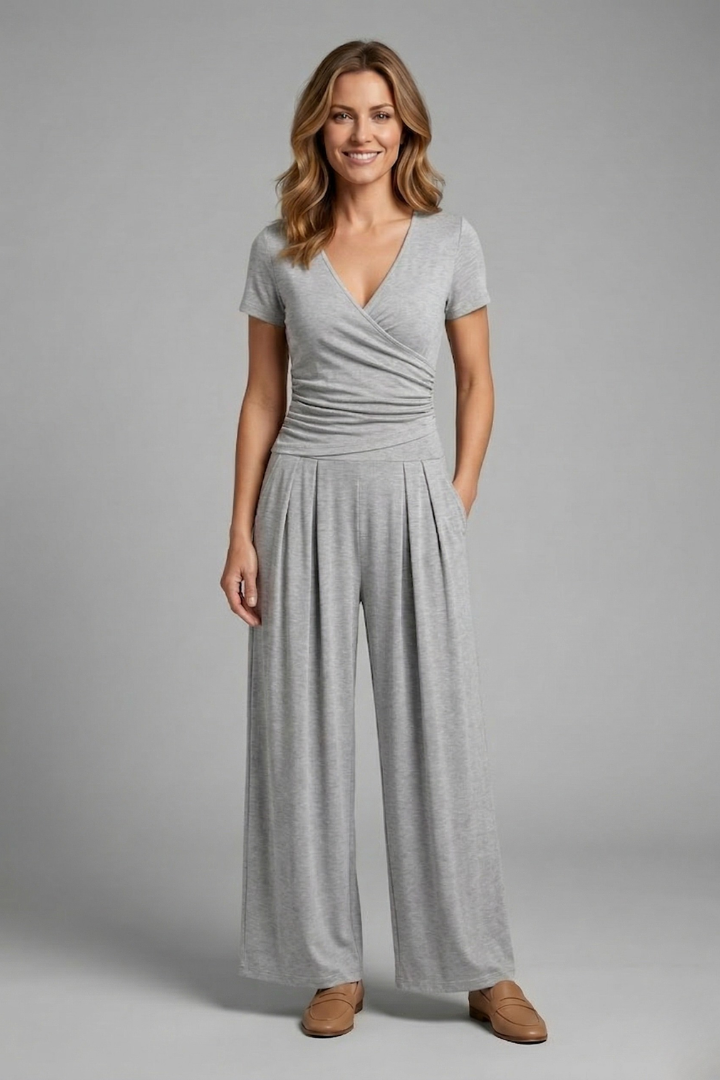 Women’s Jumpsuit with V-Neck and Wide Legs