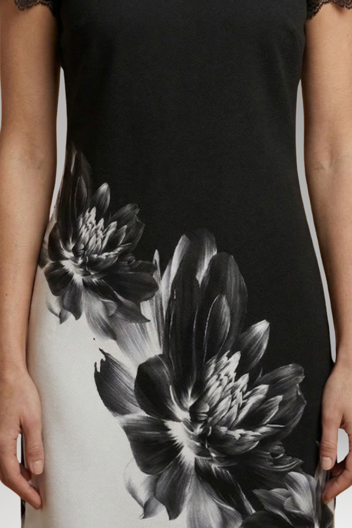 Women’s Mini Dress with V Neckline and Short Sleeves