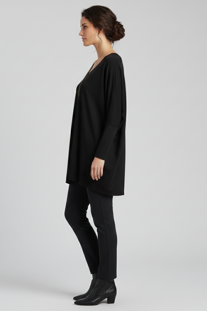 Women’s Oversized V-Neck Shirt with Long Sleeves and Relaxed Fit