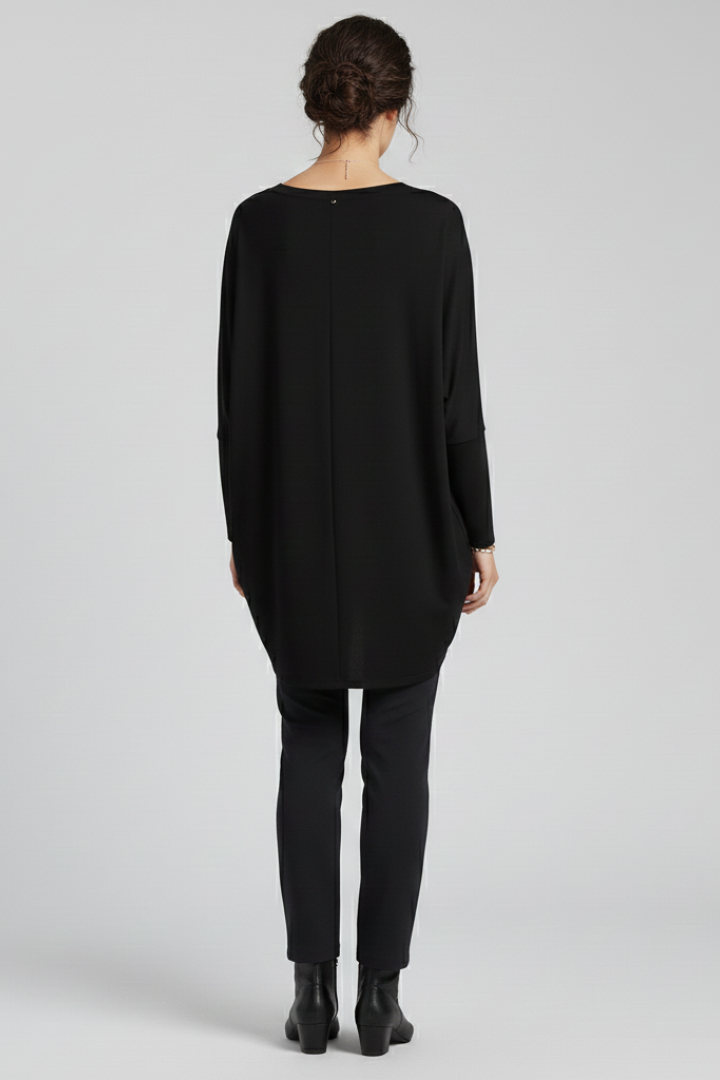Women’s Oversized V-Neck Shirt with Long Sleeves and Relaxed Fit