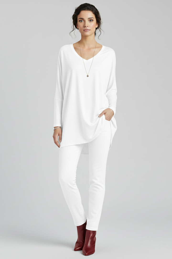 Women’s Oversized V-Neck Shirt with Long Sleeves and Relaxed Fit