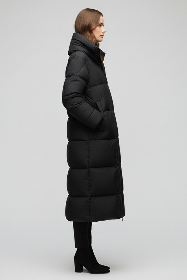 Women’s Quilted Winter Coat with High Collar and Full-Length Zipper