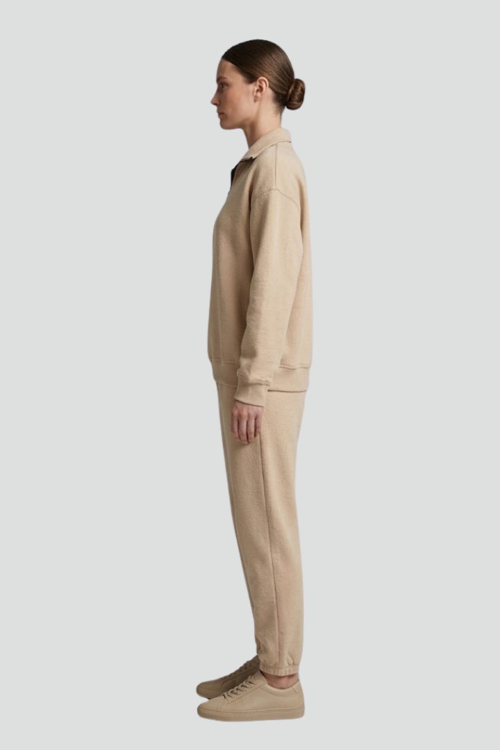 Women’s Tracksuit Set with Half-Zip Sweatshirt and Jogger Pants