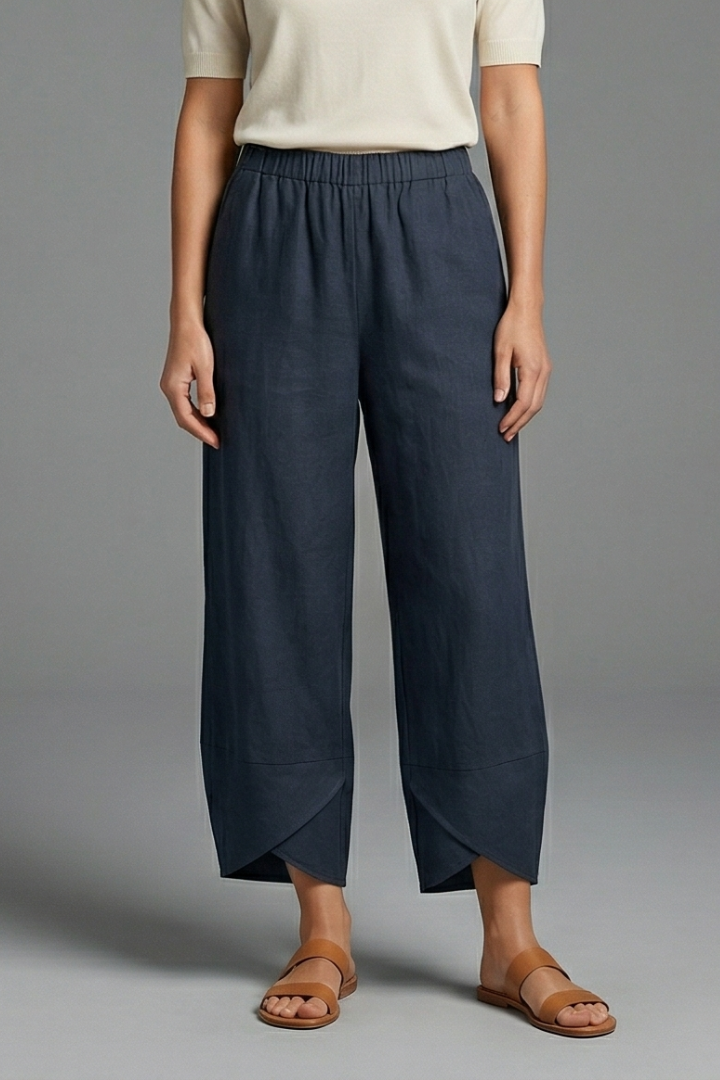 Women’s Trousers with Elastic Waistband and Cropped Legs