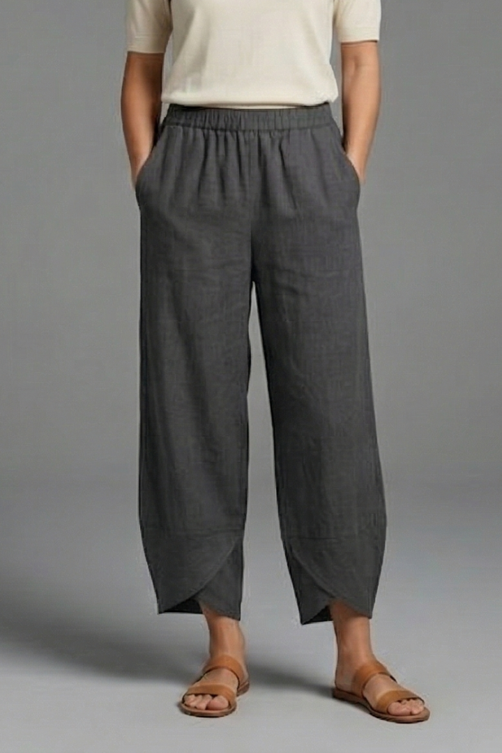 Women’s Trousers with Elastic Waistband and Cropped Legs
