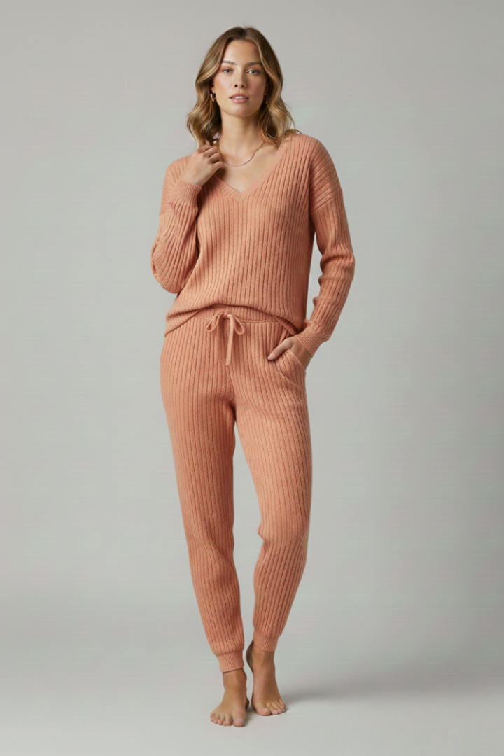 Women’s Two-Piece Set with Ribbed Top and Drawstring Trousers