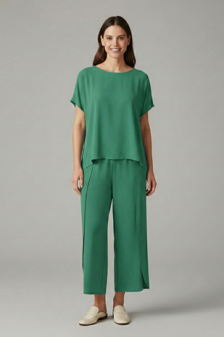 Women’s Two-Piece Set with Round Neck Top and Wide Trousers