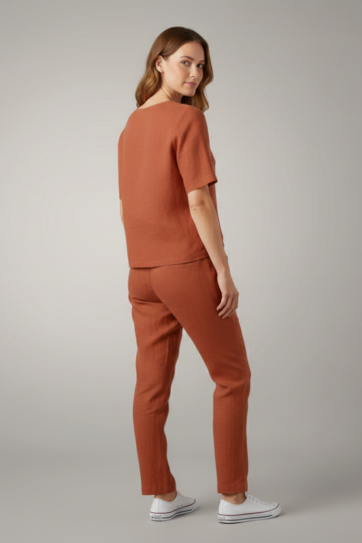 Women’s Two-Piece Set with Short Sleeves and Tapered Legs