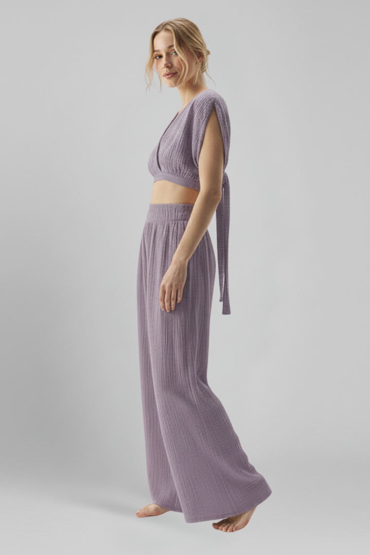 Women’s Two-Piece Set with V Neckline and Wide Legs