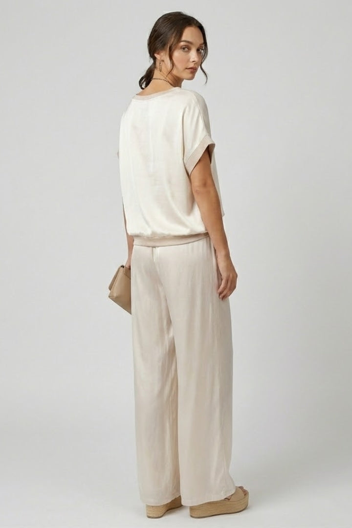 Women’s Two Piece Set with Straight Cut
