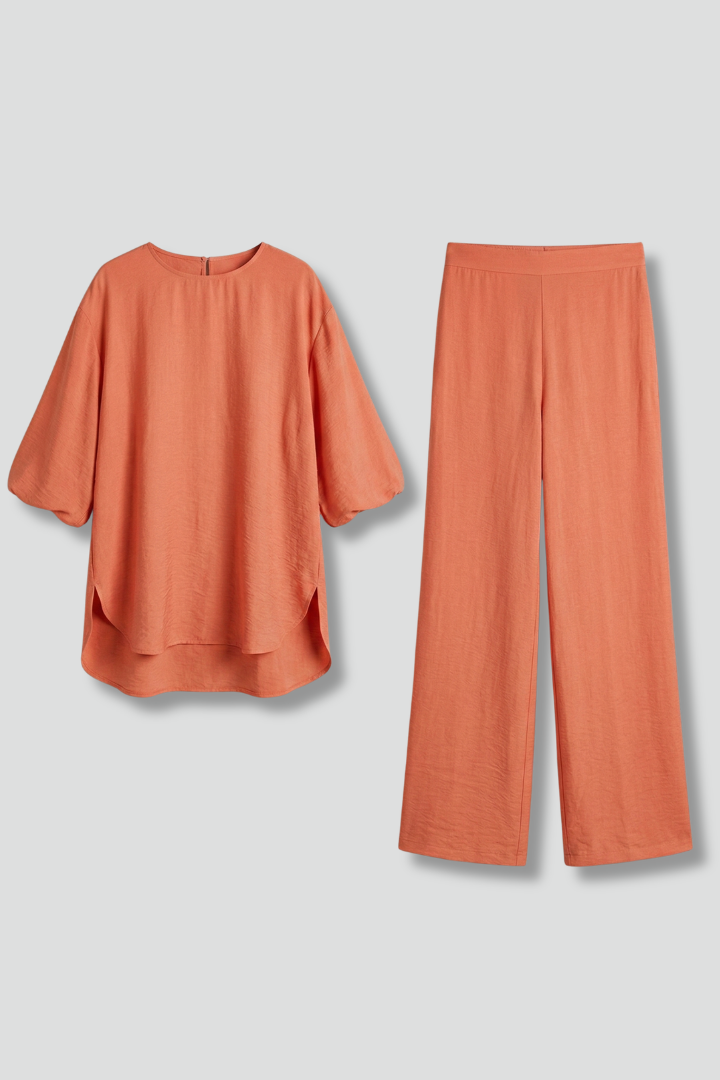 Women’s Two Piece Set with Round Neck and Wide Legs