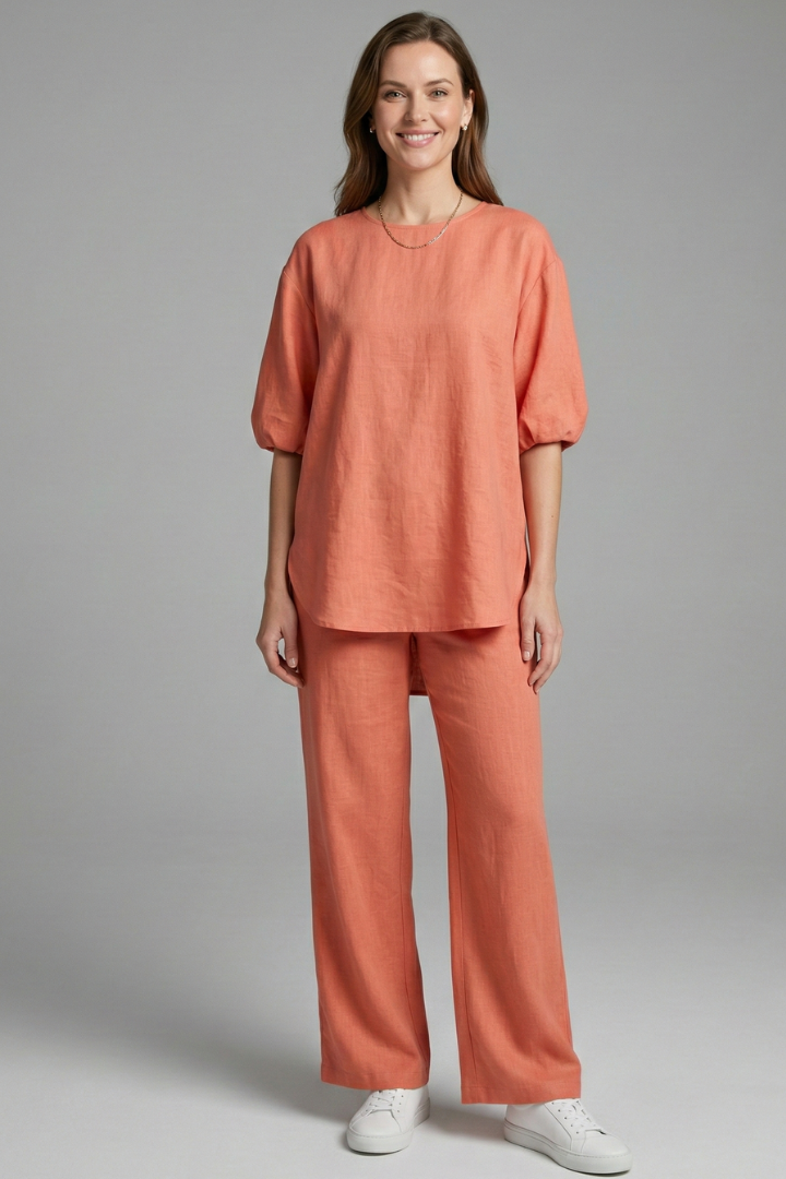 Women’s Two Piece Set with Round Neck and Wide Legs