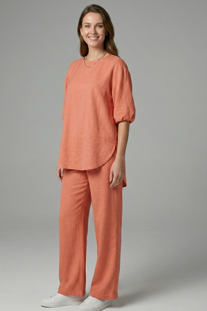 Women’s Two Piece Set with Round Neck and Wide Legs