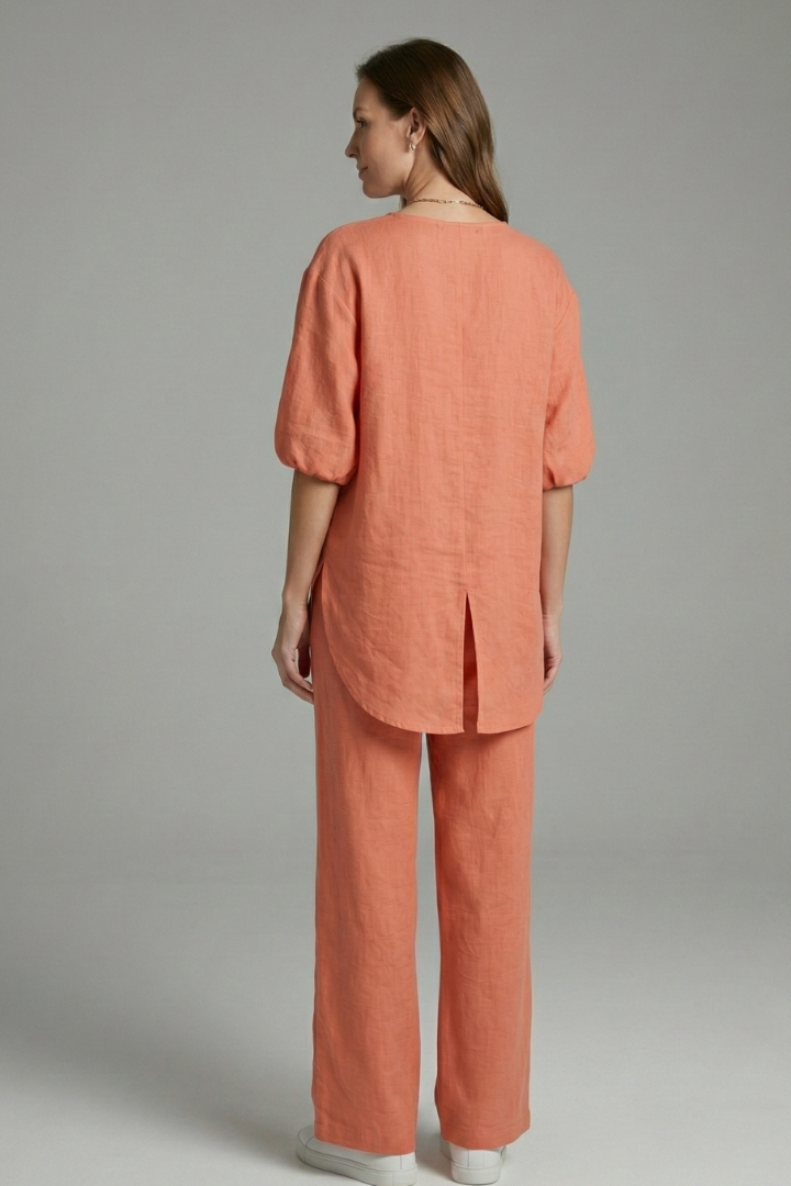 Women’s Two Piece Set with Round Neck and Wide Legs