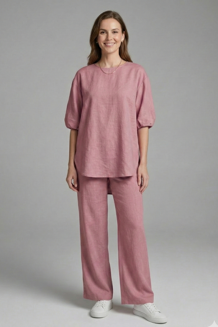Women’s Two Piece Set with Round Neck and Wide Legs