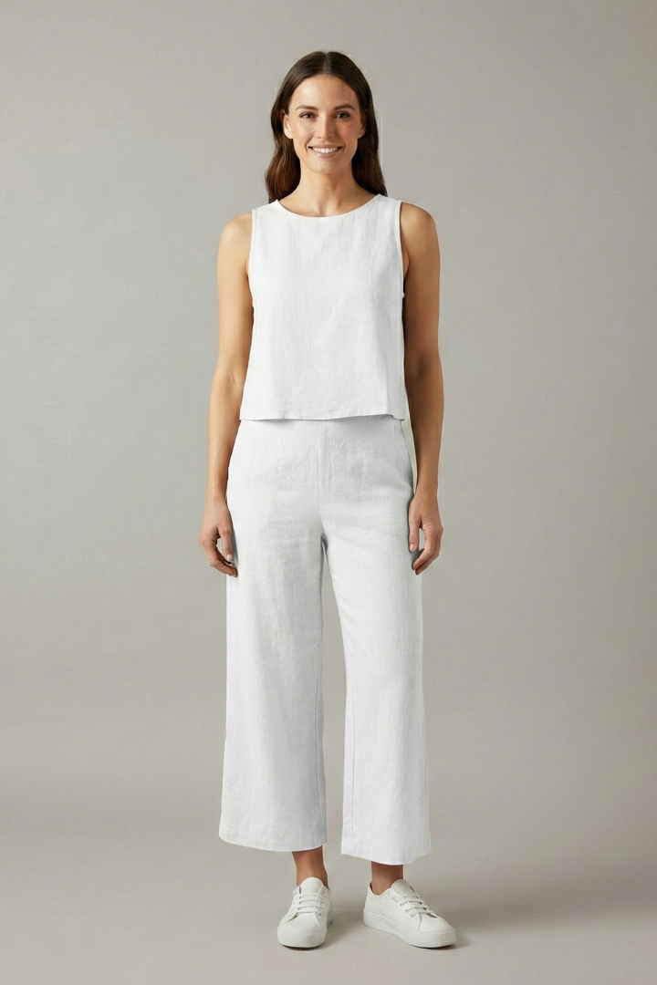 Women’s Two Piece Set with Sleeveless Top and Wide Legs