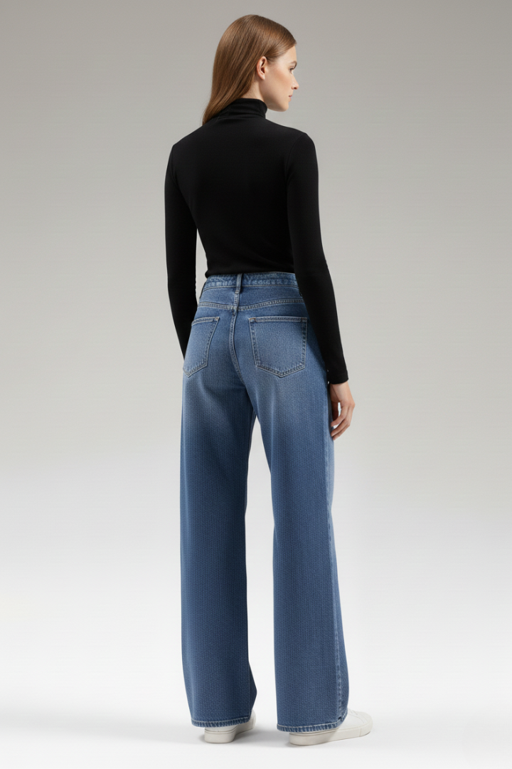 Women’s Wide-Leg Jeans with Belt Loops and Pockets