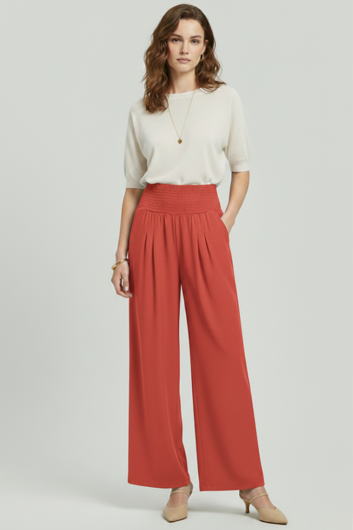 Women’s high-waist trousers with stretch material and straight-leg outline