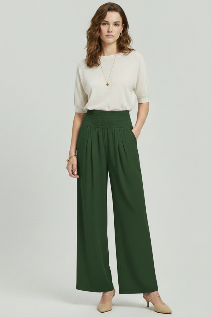 Women’s high-waist trousers with stretch material and straight-leg outline