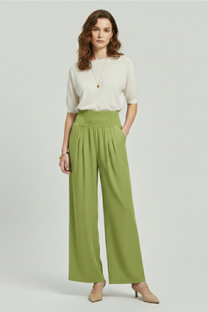 Women’s high-waist trousers with stretch material and straight-leg outline