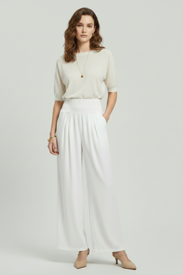 Women’s high-waist trousers with stretch material and straight-leg outline